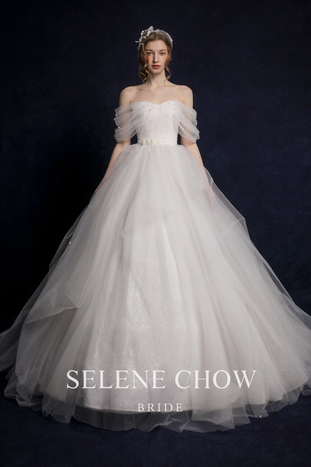 SELENE CHOW 婚纱，图源微博cr：@设计师Selene Chow