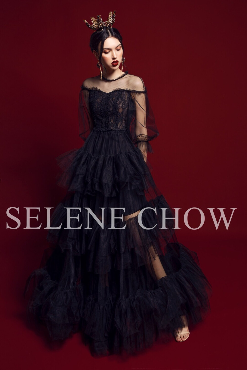 SELENE CHOW 黑色系礼服，图源微博cr：@设计师Selene Chow