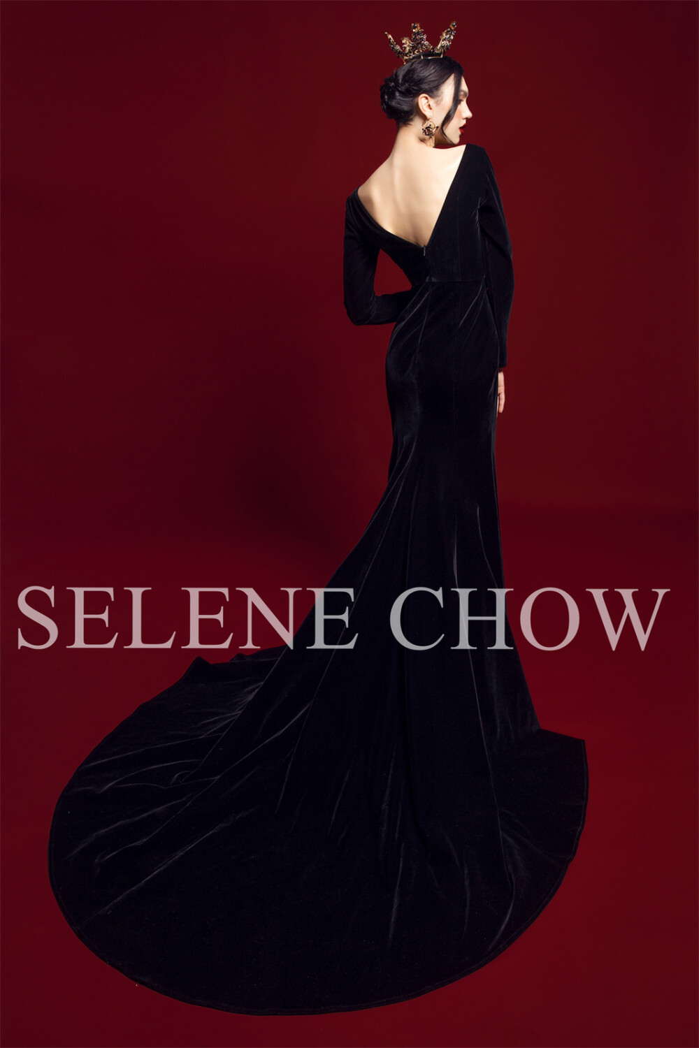 SELENE CHOW 黑色系礼服，图源微博cr：@设计师Selene Chow