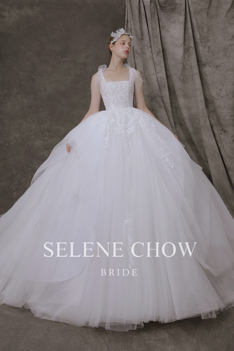 SELENE CHOW 婚纱，图源微博cr：@设计师Selene Chow