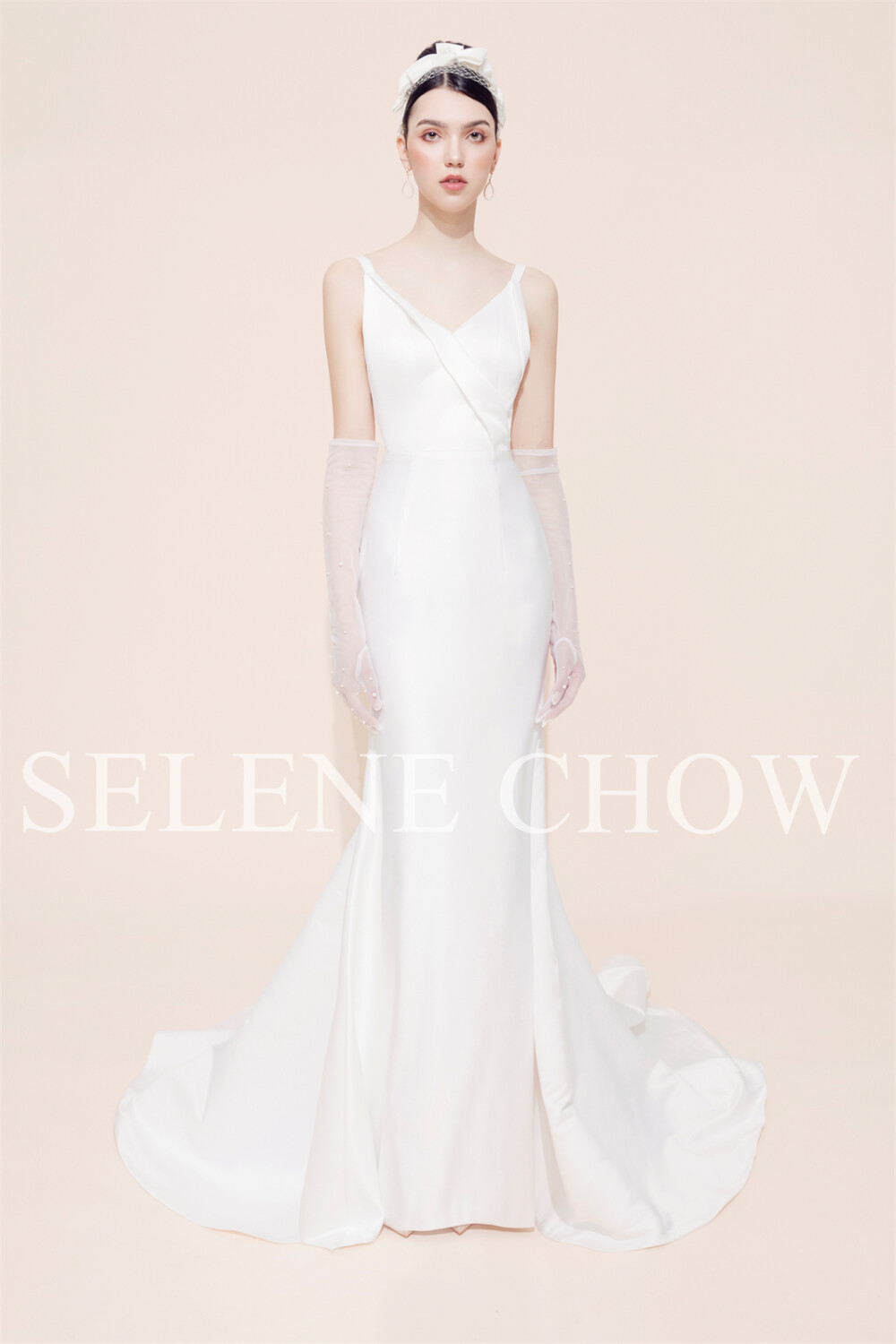 SELENE CHOW 白色系礼服，图源微博cr：@设计师Selene Chow