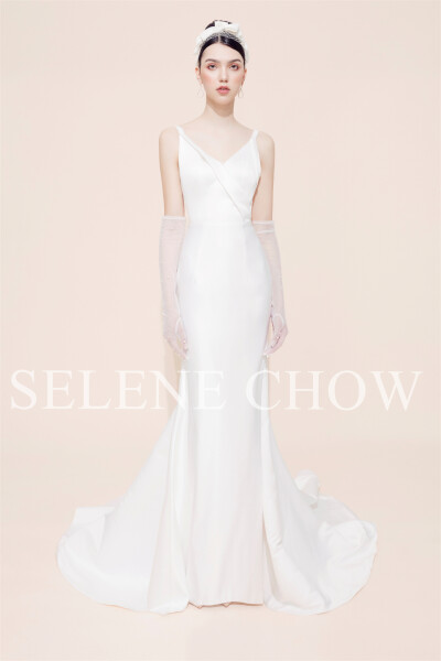 SELENE CHOW 白色系礼服，图源微博cr：@设计师Selene Chow