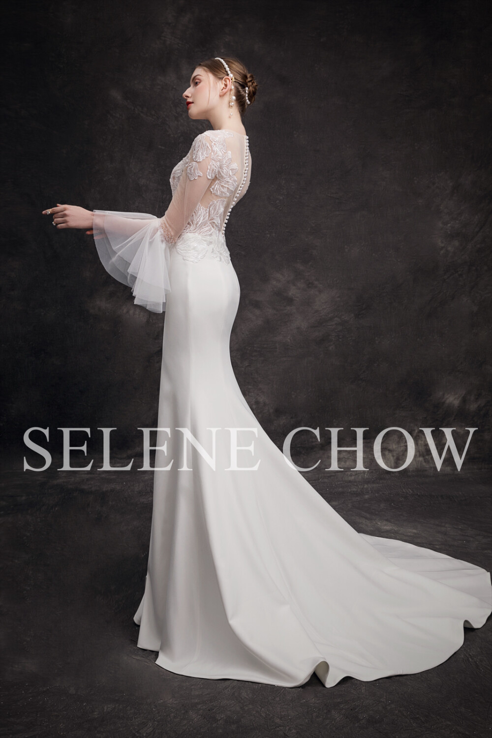 SELENE CHOW 白色系礼服，图源微博cr：@设计师Selene Chow