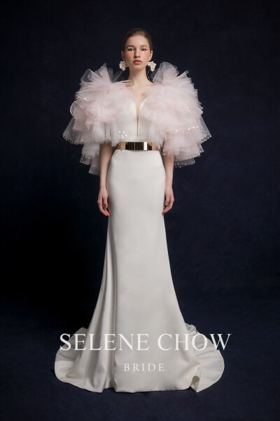 SELENE CHOW 白色系礼服，图源微博cr：@设计师Selene Chow