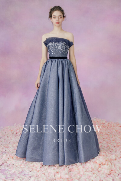 SELENE CHOW 宴会礼服，图源微博cr：@设计师Selene Chow