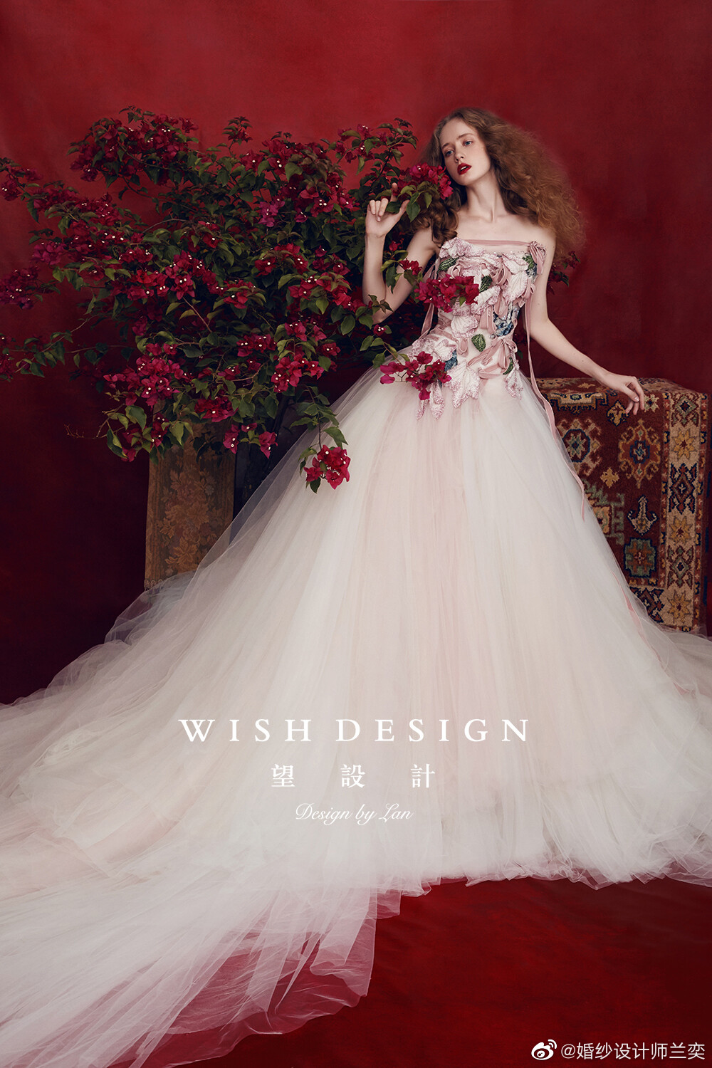 WISH DESIGN 望设计礼服，图源微博cr: @婚纱设计师兰奕