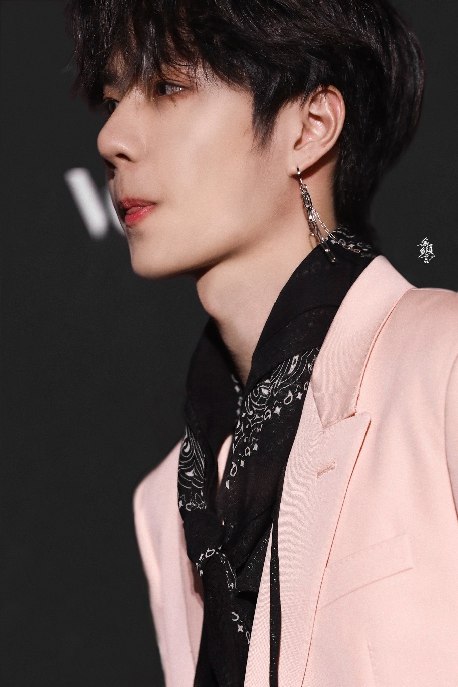 190419vogueme酷枇杷派对uniq王一博crlogo