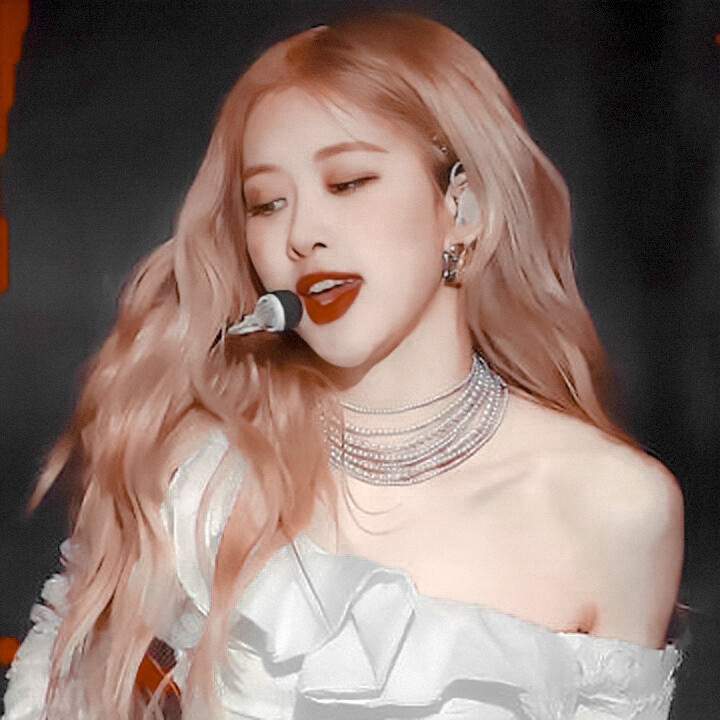 "only look at me" 朴彩英* cr.mysterious_bp