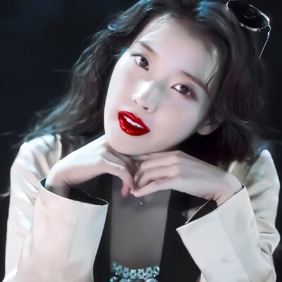 IU
