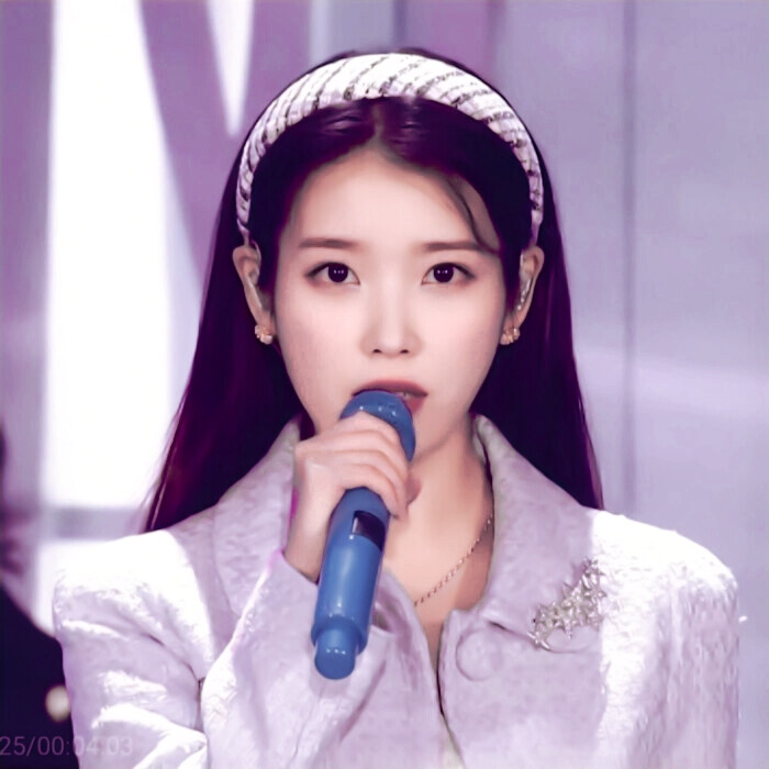 最终还是错过了啊_
#IU_李知恩