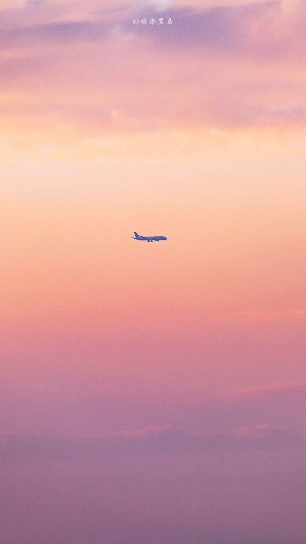 日落时空气都是温柔的
摄影@渲染翌嘉