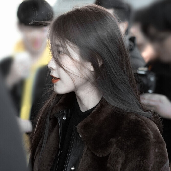 –
“原来爱一个人也很难。”
原截©Moonlight_iu