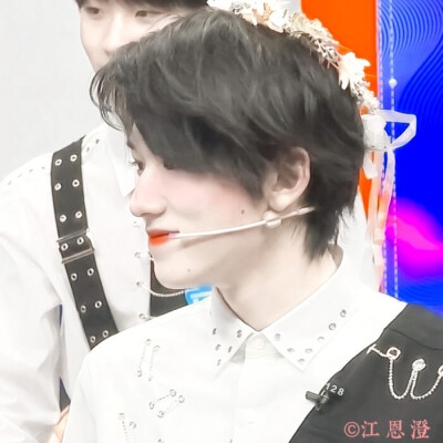 ·轩轩就是小仙子啊·
原截江纪然
只要我不说就没人会发现这是库存kkk