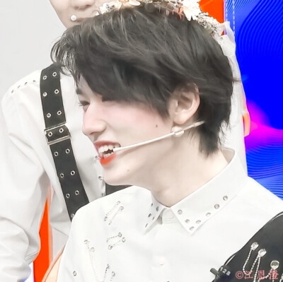 ·轩轩就是小仙子啊·
原截江纪然
只要我不说就没人会发现这是库存kkk