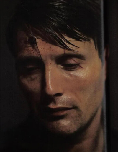 Mads Mikkelsen
