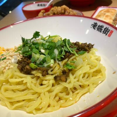 老城街 燃面 酥肉 卤肉夹馍 