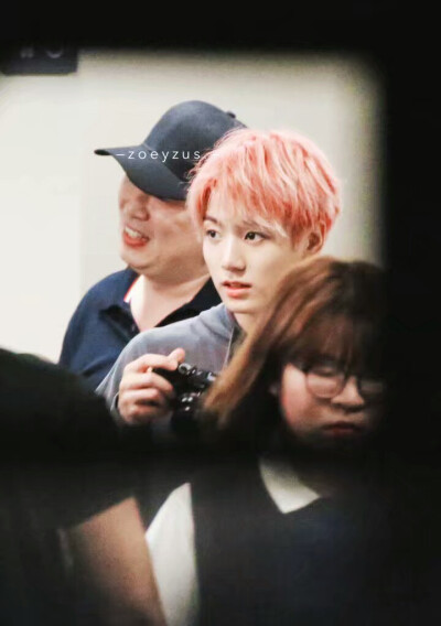 菇菇子的绝帅生图