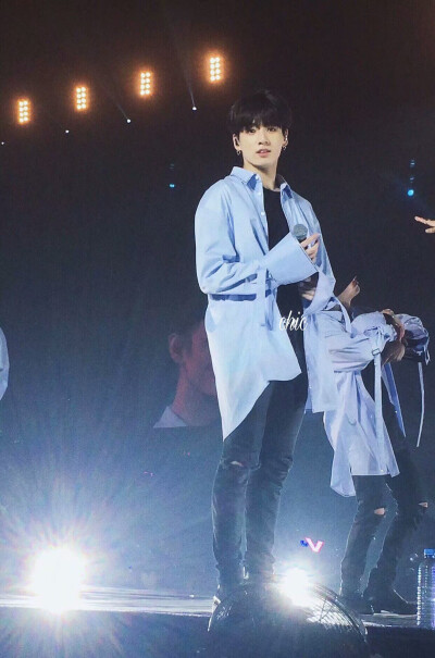 菇菇子的绝帅生图