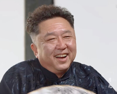 海纳百川，海为什么能纳百川呢？不是因为海大，不是因为海深，是因为海的姿态低。 ——于谦