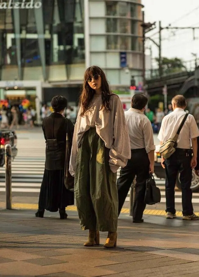 世理奈