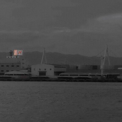 ≮金泰亨≯神明的旨意
「Vberryya」
©YEXACI
我可以不惜背叛神明的旨意，也要來到你的身邊，但妳讓我大跌眼鏡，為什麼要背叛我……