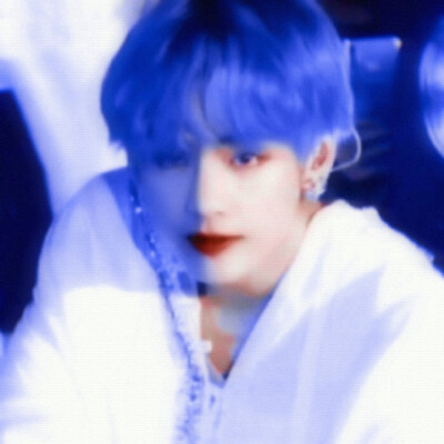 Blue fantasy / Kim Tae Hyung.