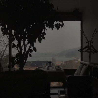 背景图·你是我的不动声色，却也深刻