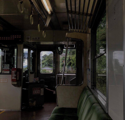 背景图·你是我的不动声色，却也深刻