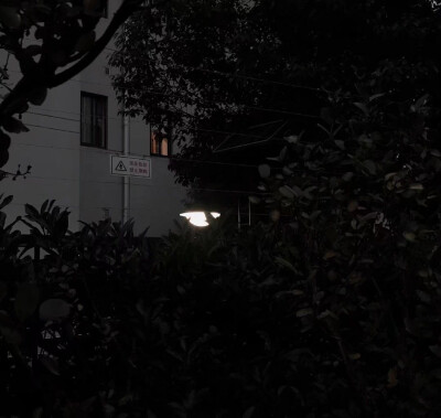 背景图·你是我的不动声色，却也深刻