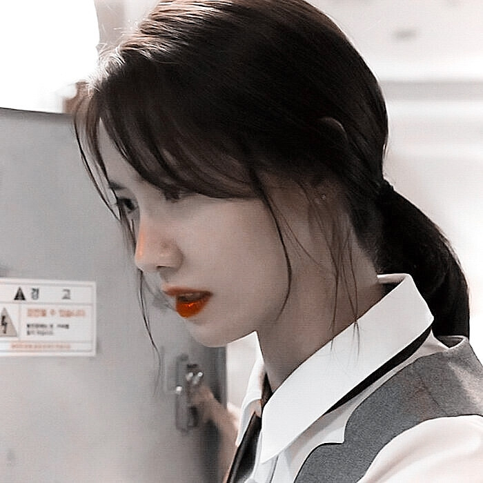 原许唯
——岁月不败美人