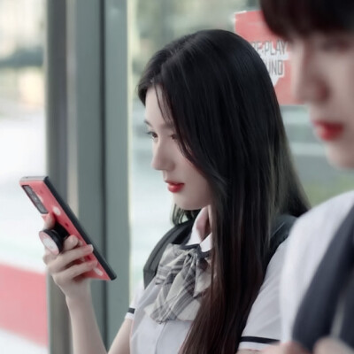 想再多了解你一点。
·赵美延/林憰