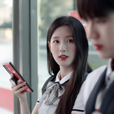 想再多了解你一点。
·赵美延/林憰