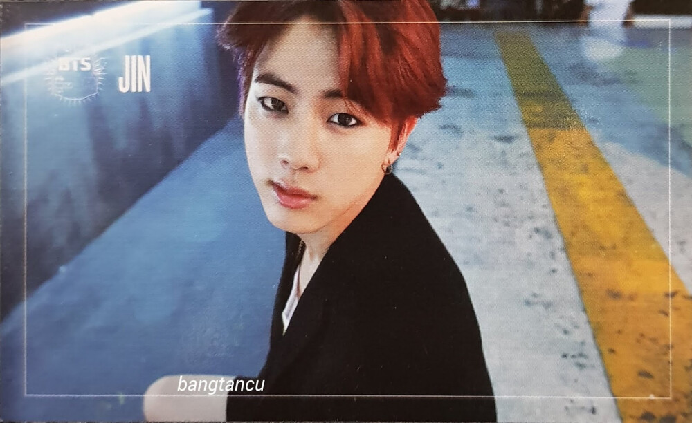 【专辑小卡】
Dark & Wild