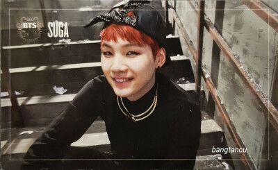 【专辑小卡】
Dark & Wild