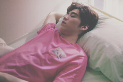 BKPP
<发呆>
Nadal x Oppo Reno5视频
cr: weibo Pain_Killer4