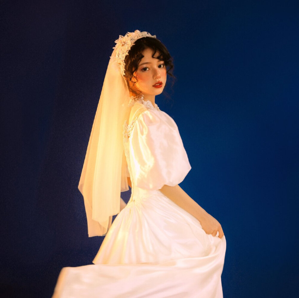 ●莱茵河畔的蓝。
candy bear糖果熊