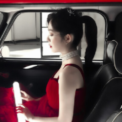 如果我有罪 法律会制裁我 而不是派四个猪队友在王者峡谷折磨我！
·裴珠泫/林憰