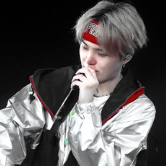 金泰亨X闵玧其「飞咻」
DTownsonic_SUGA
我想他了.
「鉄街角/失聲」YEXACI