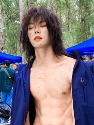 肖宇梁
二传标明是奶珩阿