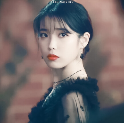 IU