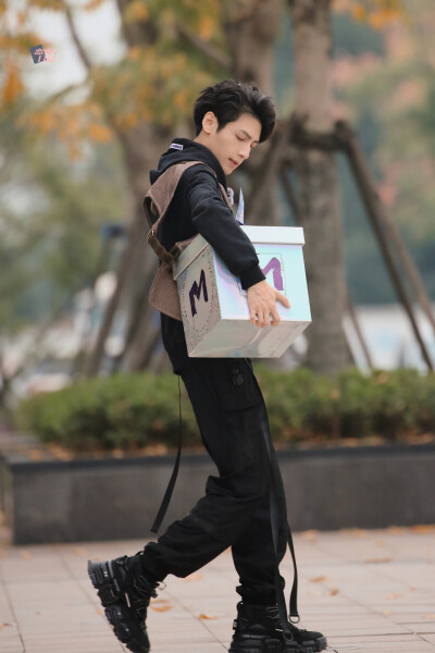 《魔熙先生》罗云熙