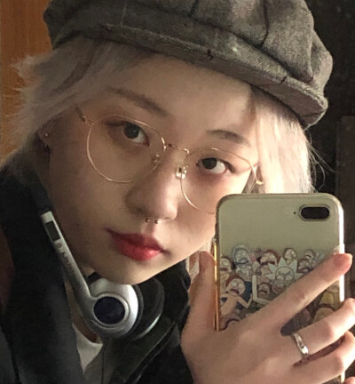 鼻钉人 去当p图素材吧