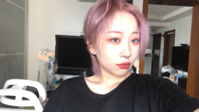 鼻钉人 去当p图素材吧