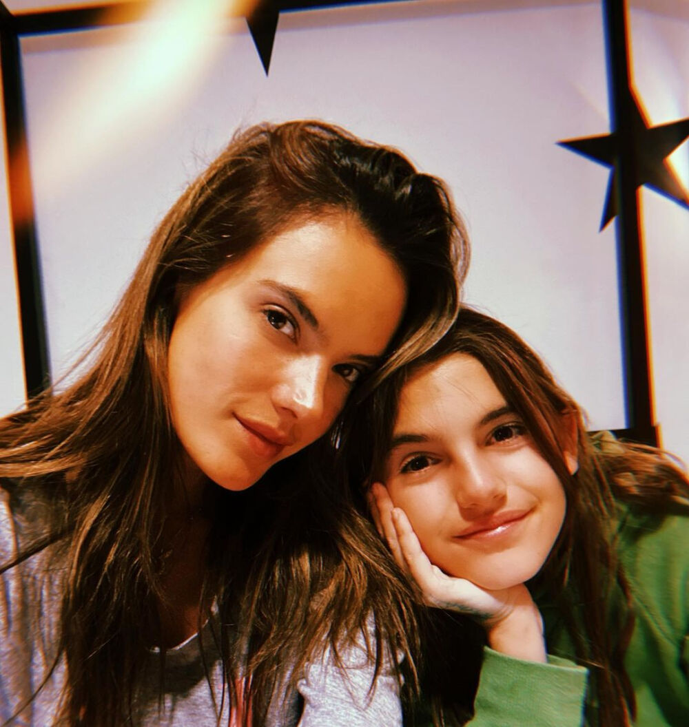 Alessandra Ambrosio and her daughter