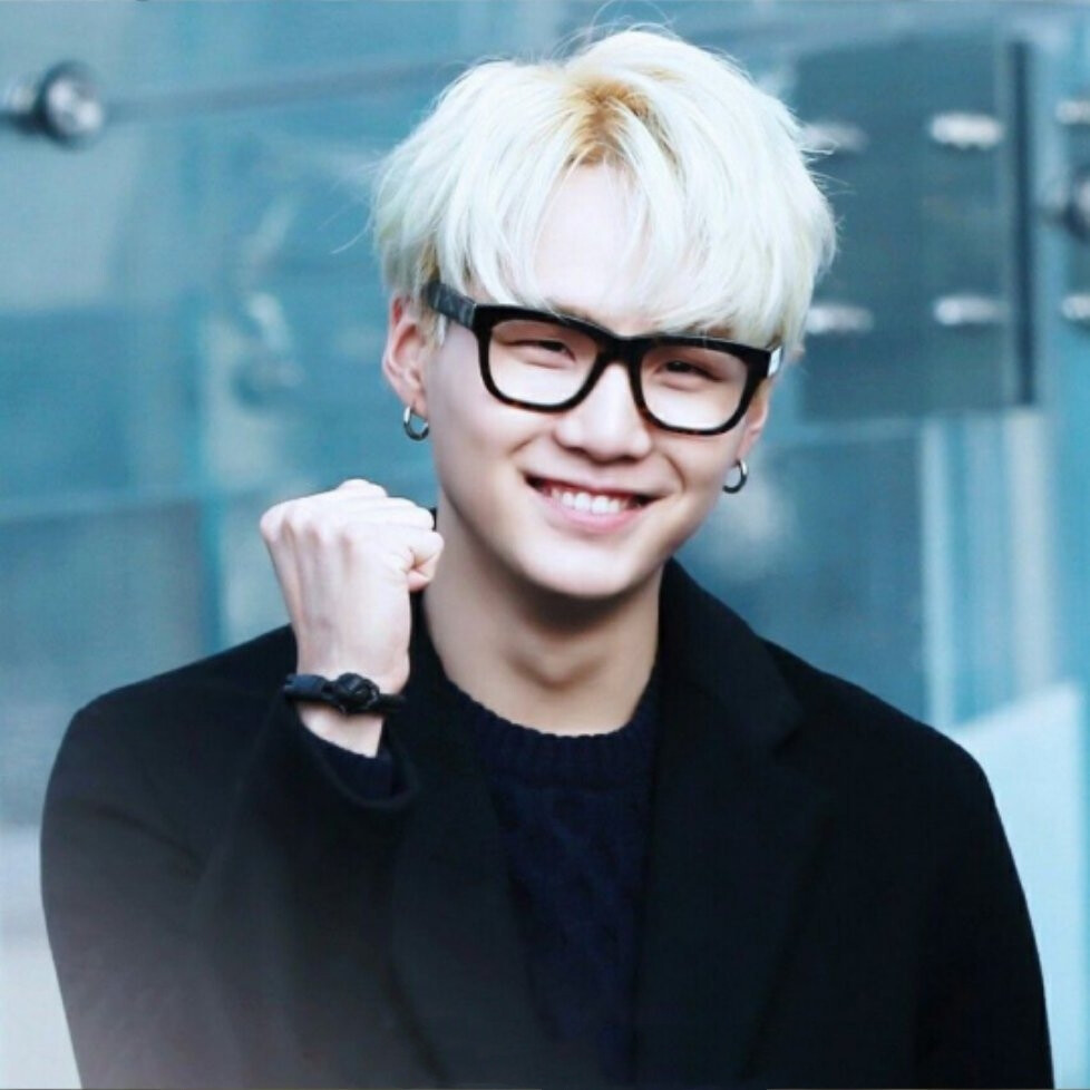 不搞乐队的摇滚歌手