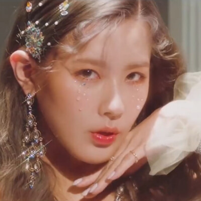 赵美妍
二改标明