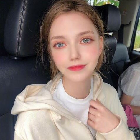 chloe