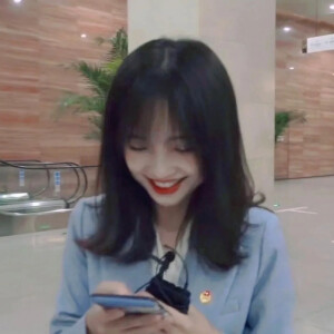 源自网络侵权删女生头像王冰冰头像