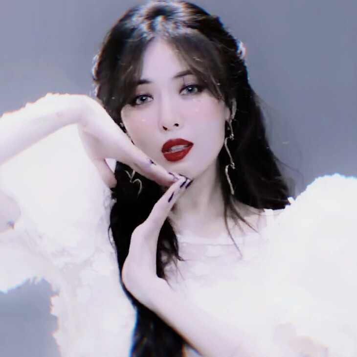 7815金泫雅 flower shower 原图出处:泫雅ins/自截 二传注明dt