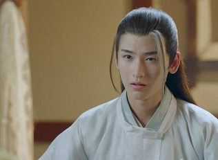 《屏里狐》:白笙